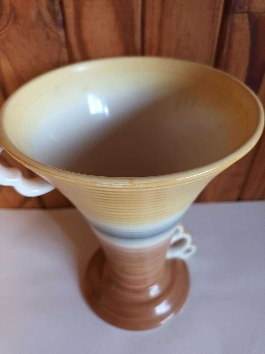 Rare Wedgwood Vase with Upper and Lower Handles