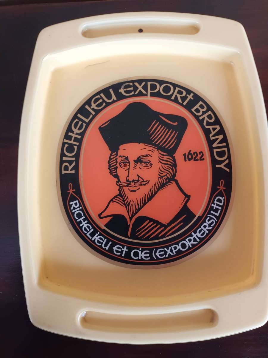 Vintage Richelieu Hard Plastic Tray