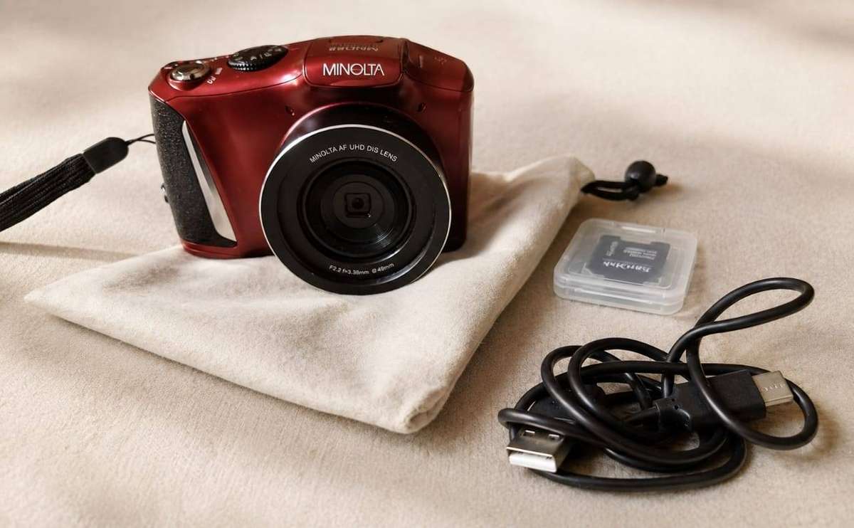 Minolta MND55 4K Ultra HD Digital Camera (Pre-owned)
