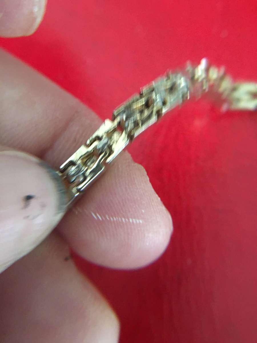 VINTAGE  BRACELET  GOLD TONED WITH STONES MAY BE CRYSTAL NOT SURE