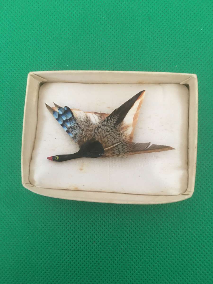 VINTAGE  PHEASANT BROOCH MADE OF FEATHERS