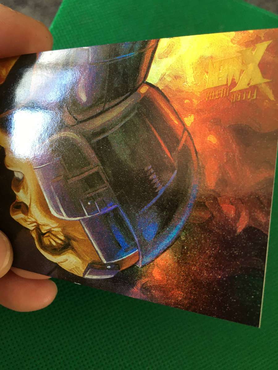 SKYBOX / FLEER - LIMITED EDITION - HOLO FLASH  - PROFESSOR X