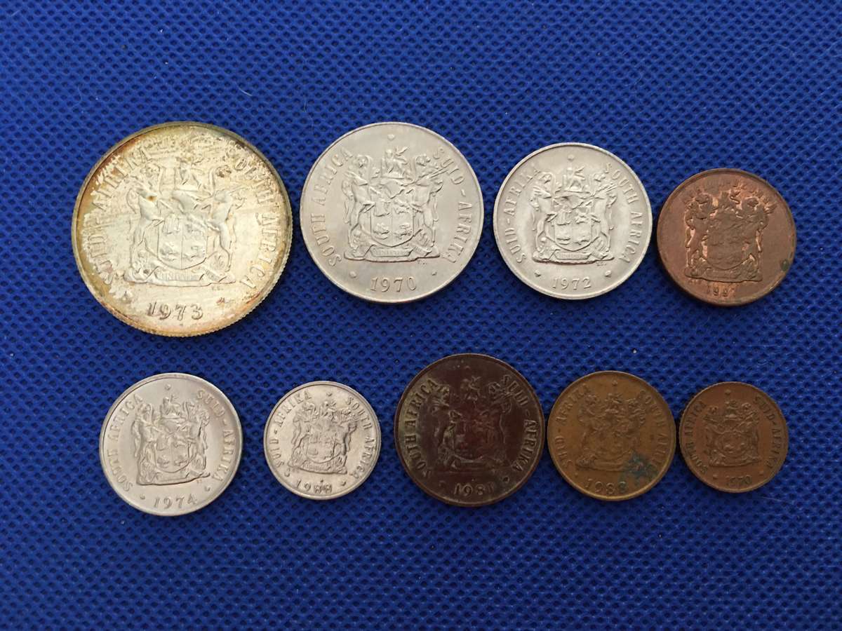 SOUTH AFRICA  LOT OF 9 CRESTED COINS  - (A12)  R1   50c  20c  10c  5c  5c 2c 1c 1/2c
