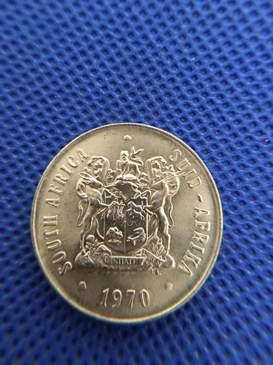 SOUTH AFRICA  LOT OF 9 CRESTED COINS  - (A12)  R1   50c  20c  10c  5c  5c 2c 1c 1/2c