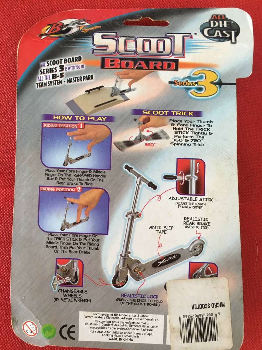 VINTAGE  FINGER SCOOTER UNOPENED