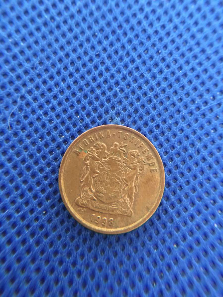 SOUTH AFRICA LOT OF 4 COINS  (A7) 2c  1c  5c 2c all crested coins