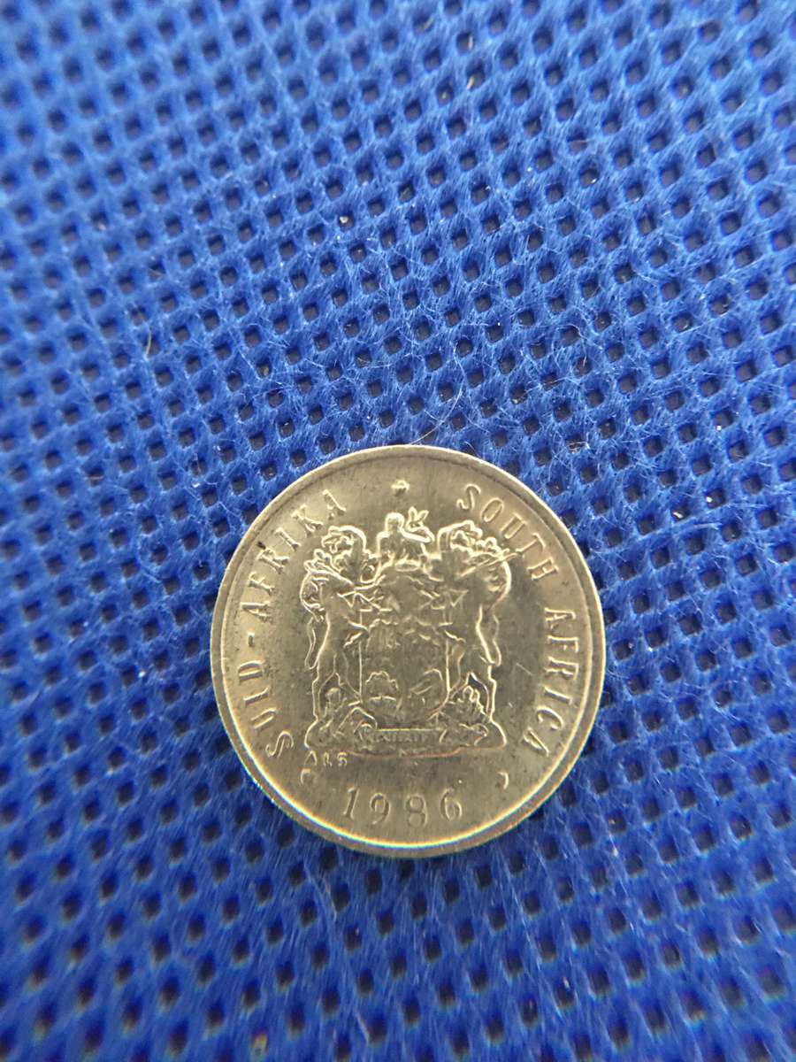 SOUTH AFRICA LOT OF 4 COINS  (A7) 2c  1c  5c 2c all crested coins