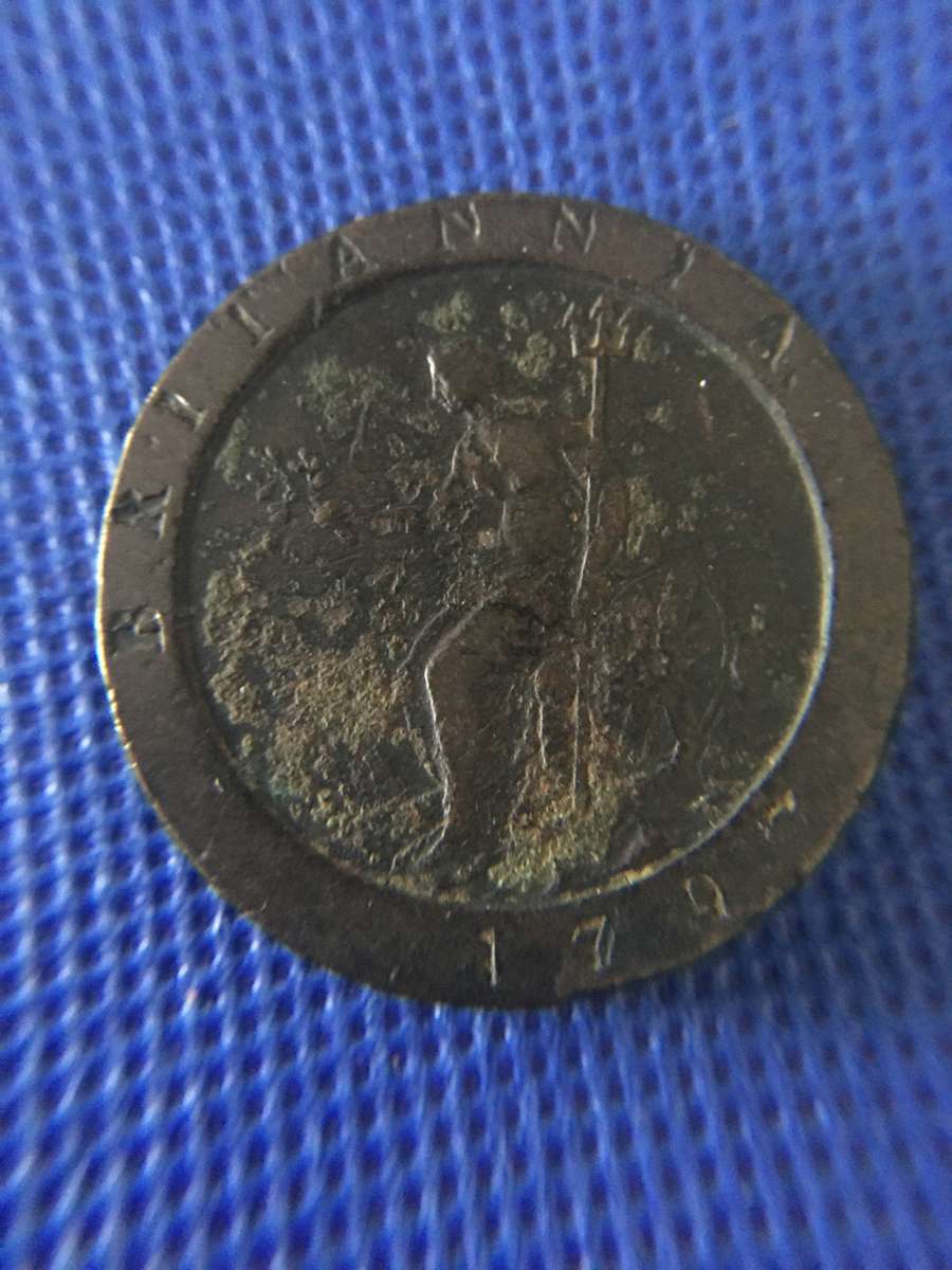 GREAT BRITAIN LOVELY QUEEN VICTORIA  CARTWHEEL PENNY  - 1797