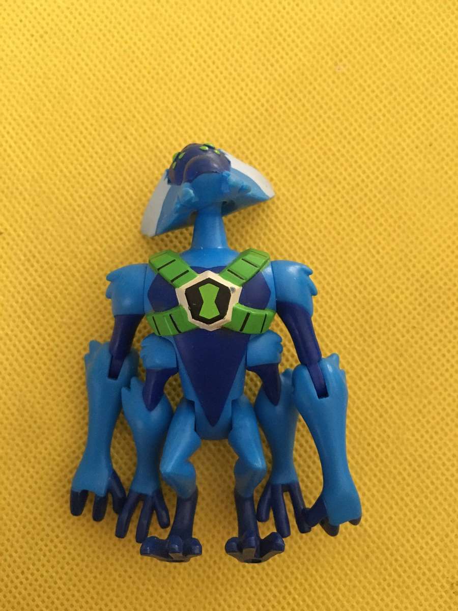 VINTAGE BEN 10 SPIDERMONKEY ACTION FIGURE