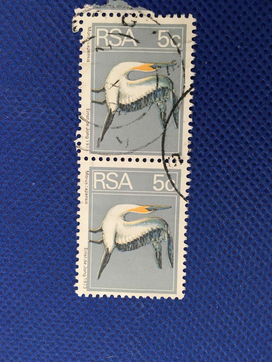 SOUTH AFRICA - PAIR OF USED 5c STAMPS