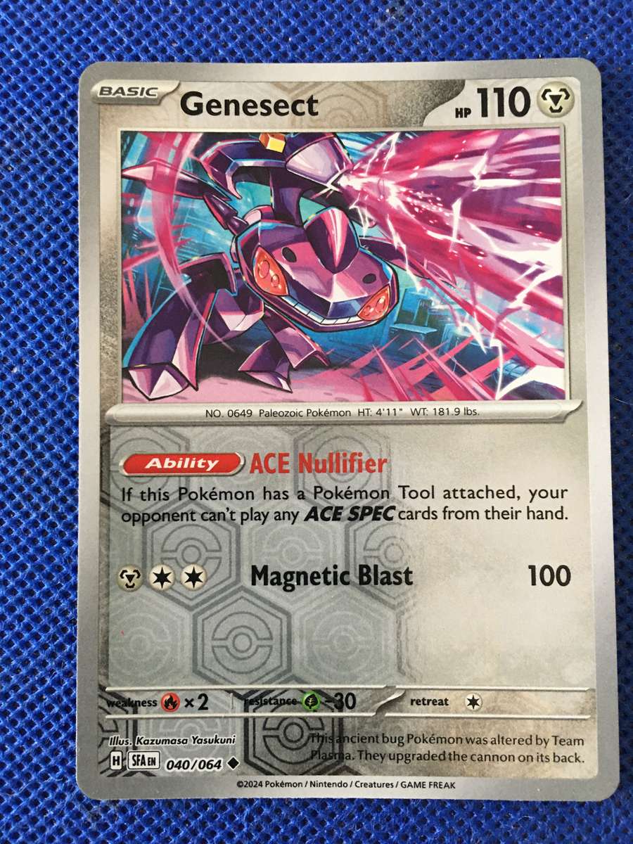 POKEMON TRADING CARD - FOIL - SHINY CARD / GENESECT