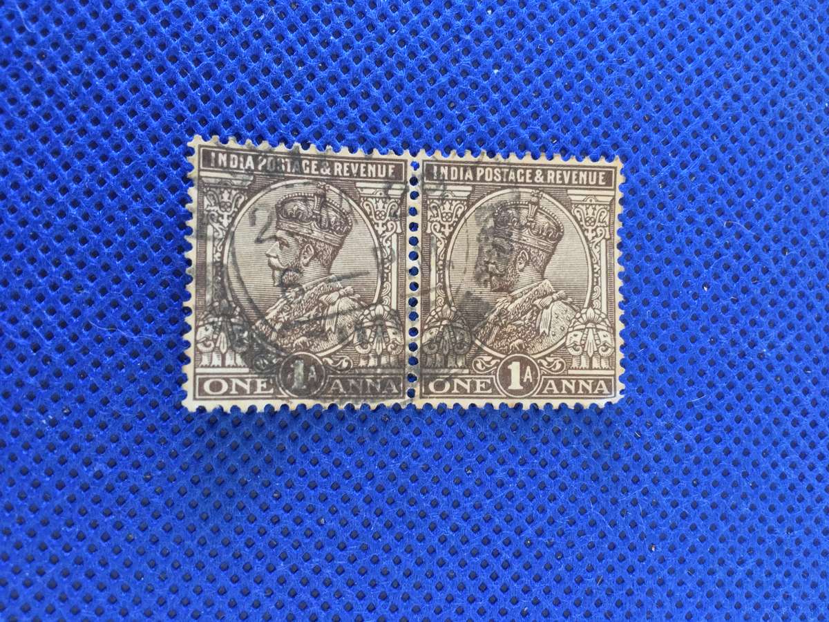 INDIA 1 ANNA USED PAIR OF STAMPS