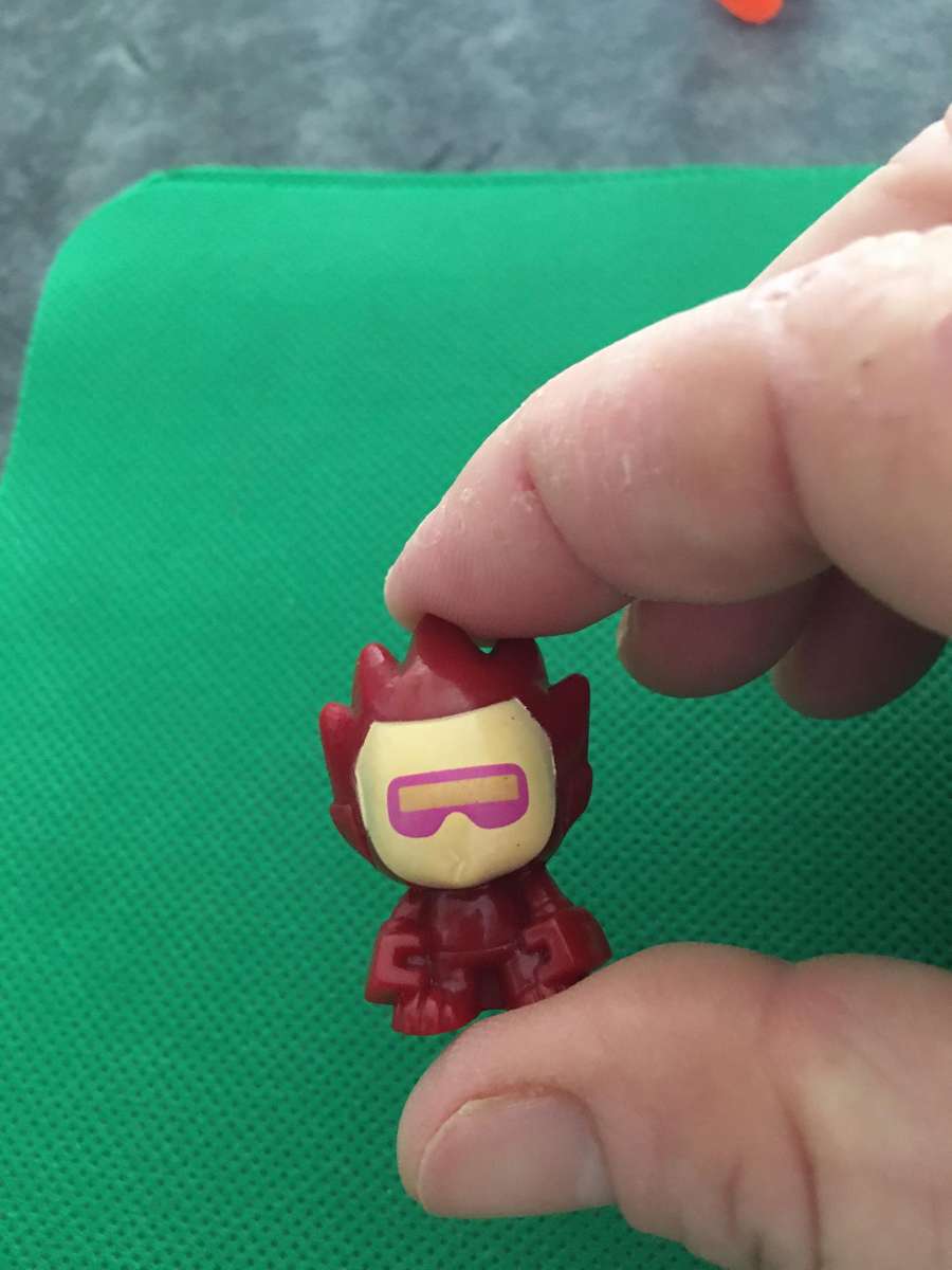 GOGO'S CRAZY BONE MINIATURE COLLECTIBLES - SMALL FIGURE