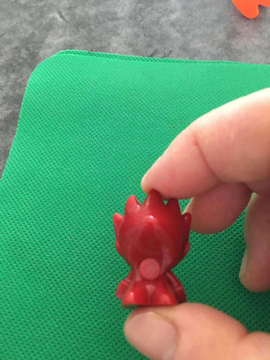 GOGO'S CRAZY BONE MINIATURE COLLECTIBLES - SMALL FIGURE