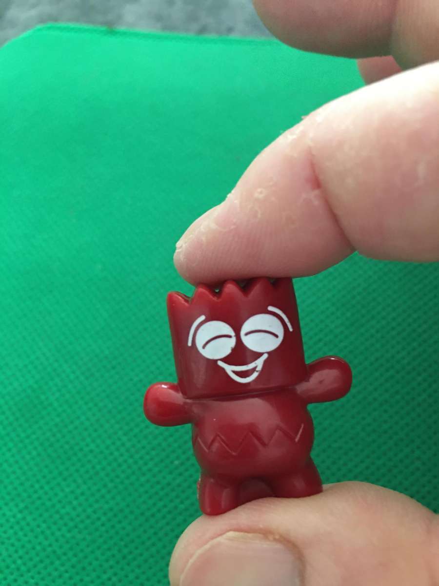 GOGO'S CRAZY BONE MINIATURE COLLECTIBLES - SMALL FIGURE