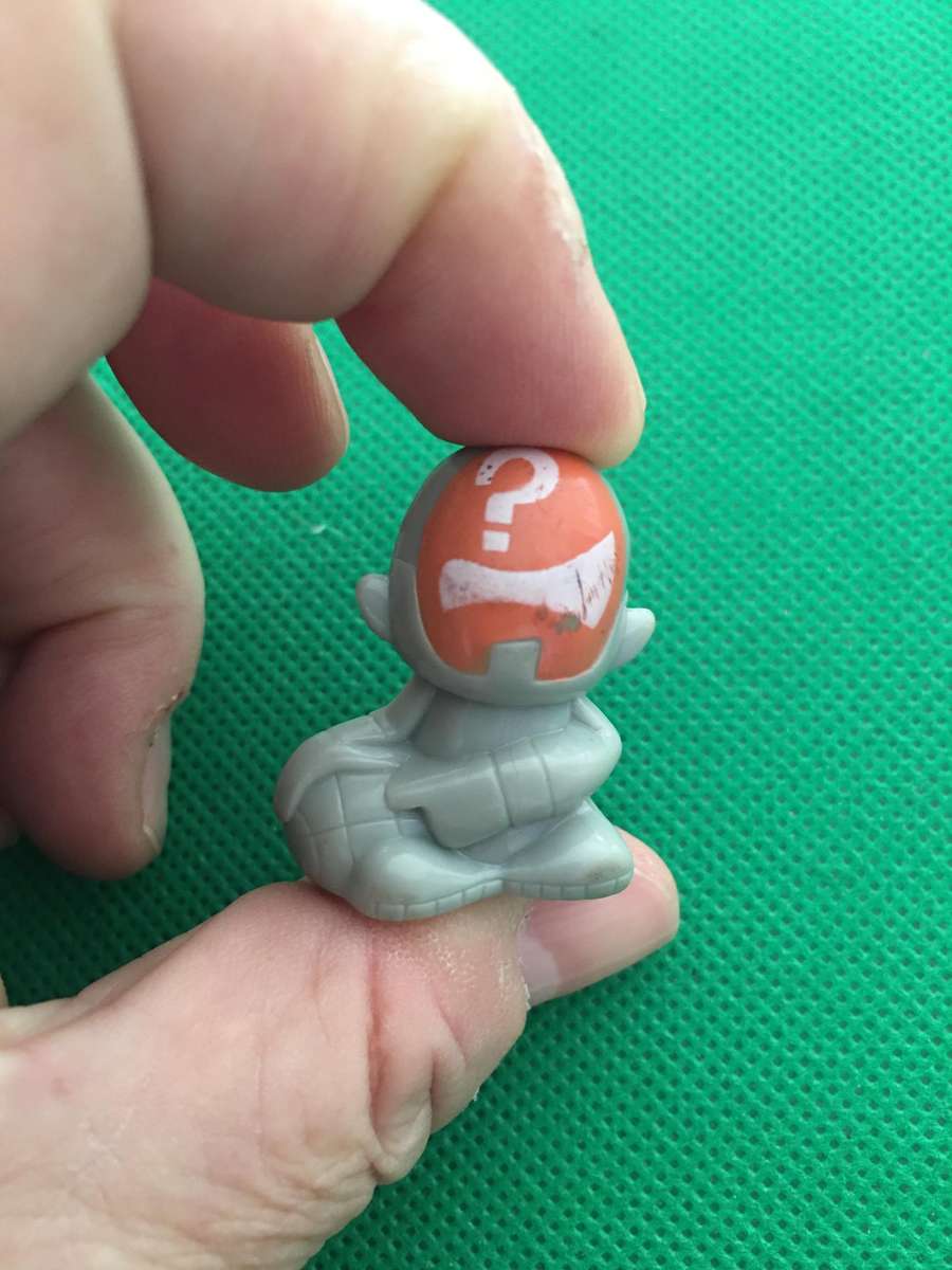 GOGO'S CRAZY BONE MINIATURE COLLECTIBLES - SMALL FIGURE