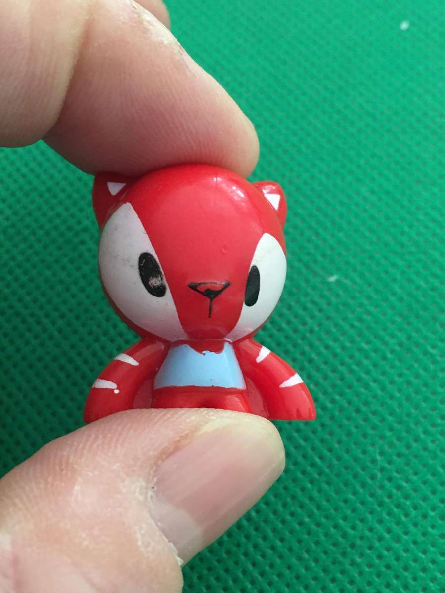 GOGO'S CRAZY BONE MINIATURE COLLECTIBLES - SMALL FIGURE