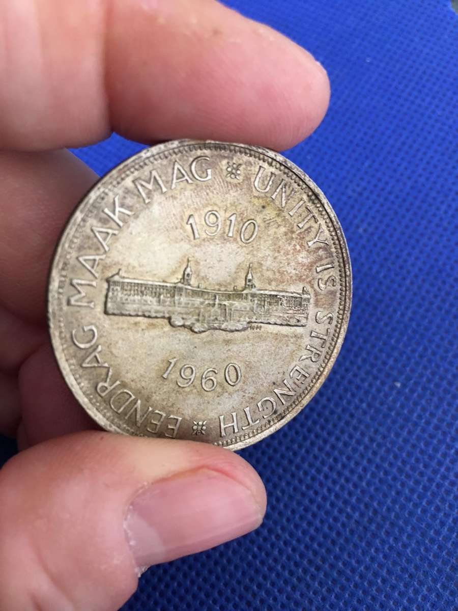 SOUTH AFRICA 5 SHILLINGS  COIN  1960