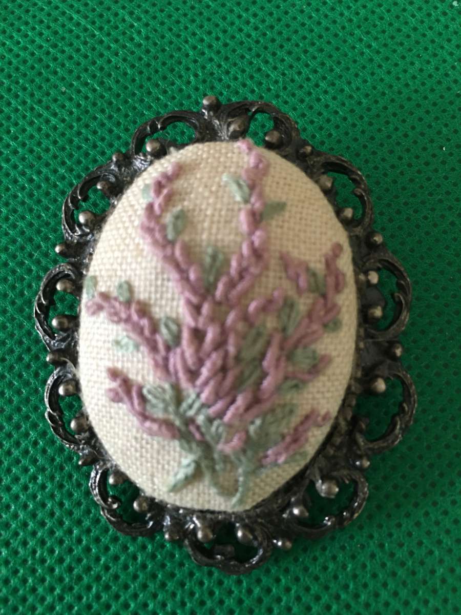 VINTAGE EMBROIDED BROOCH