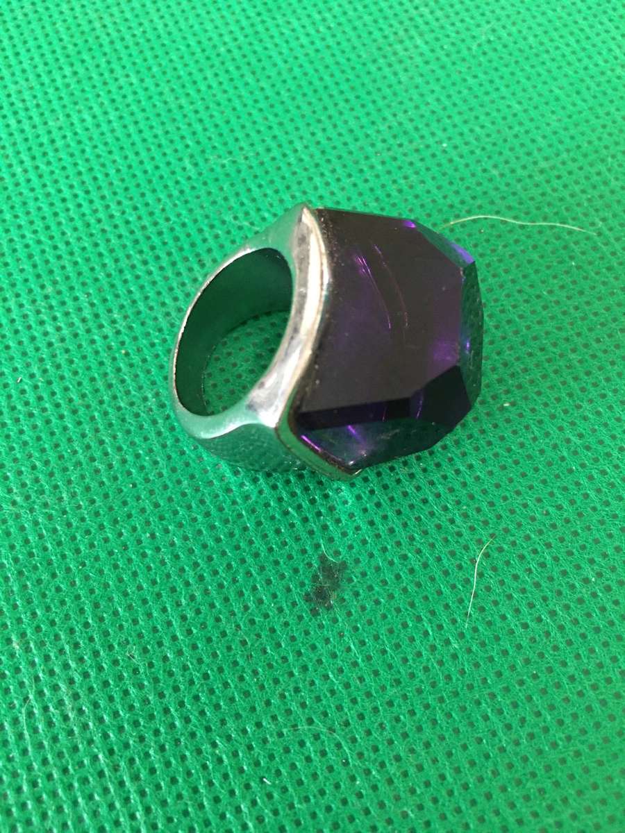 VINTAGE LOVELY RING WITH STONE