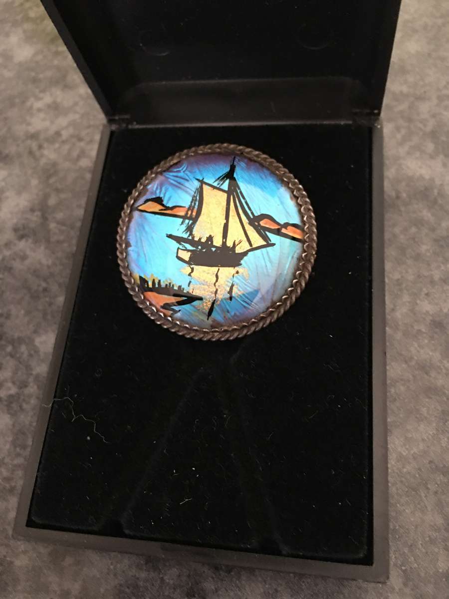 VINTAGE SILVER BROOCH