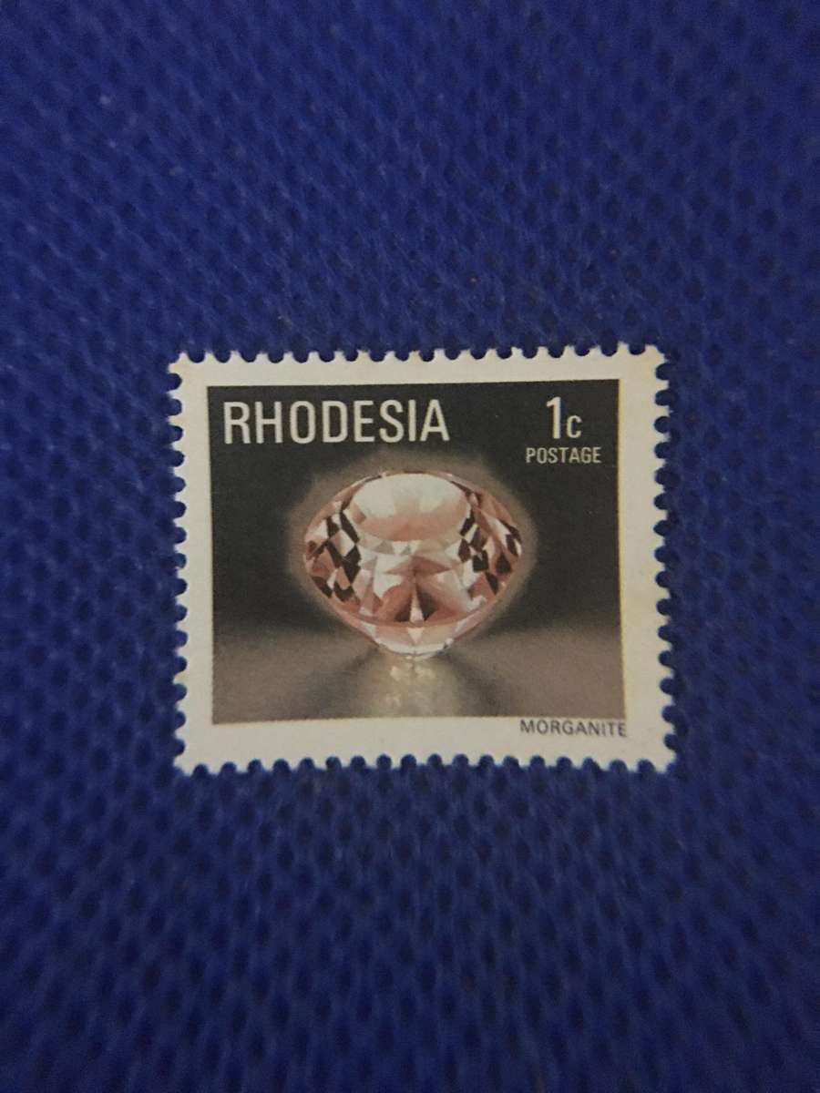 RHODESIA MINT GEM STONE  STAMPS  5 STAMPS