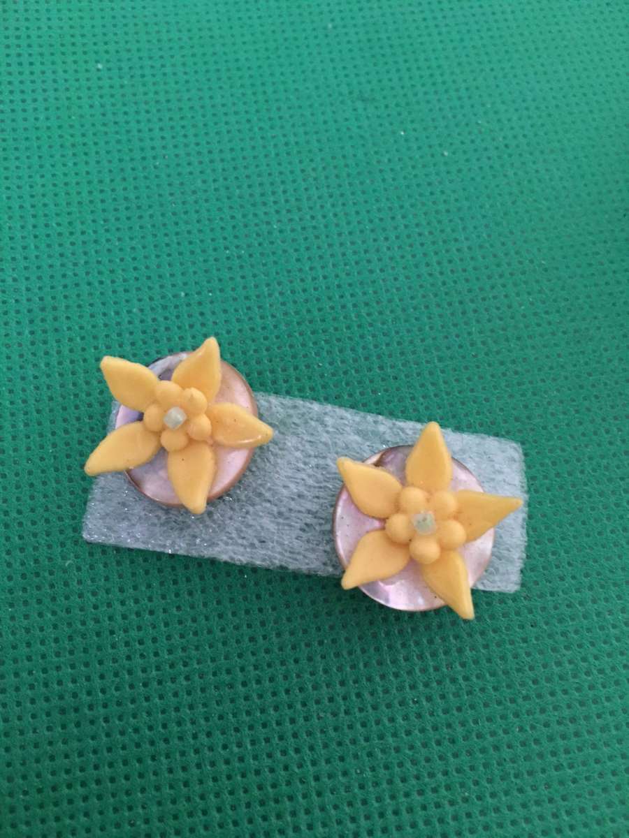 LOVELY FLOWER EARRINGS