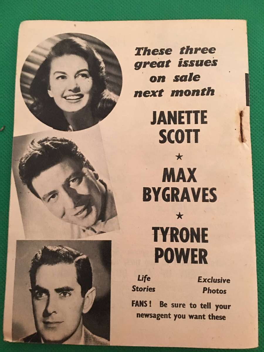 LOVELY VINTAGE SMALL PAPER BACK -  LIZ TAYLOR - LIFE STORY *** GLAMOUR PHOTOS