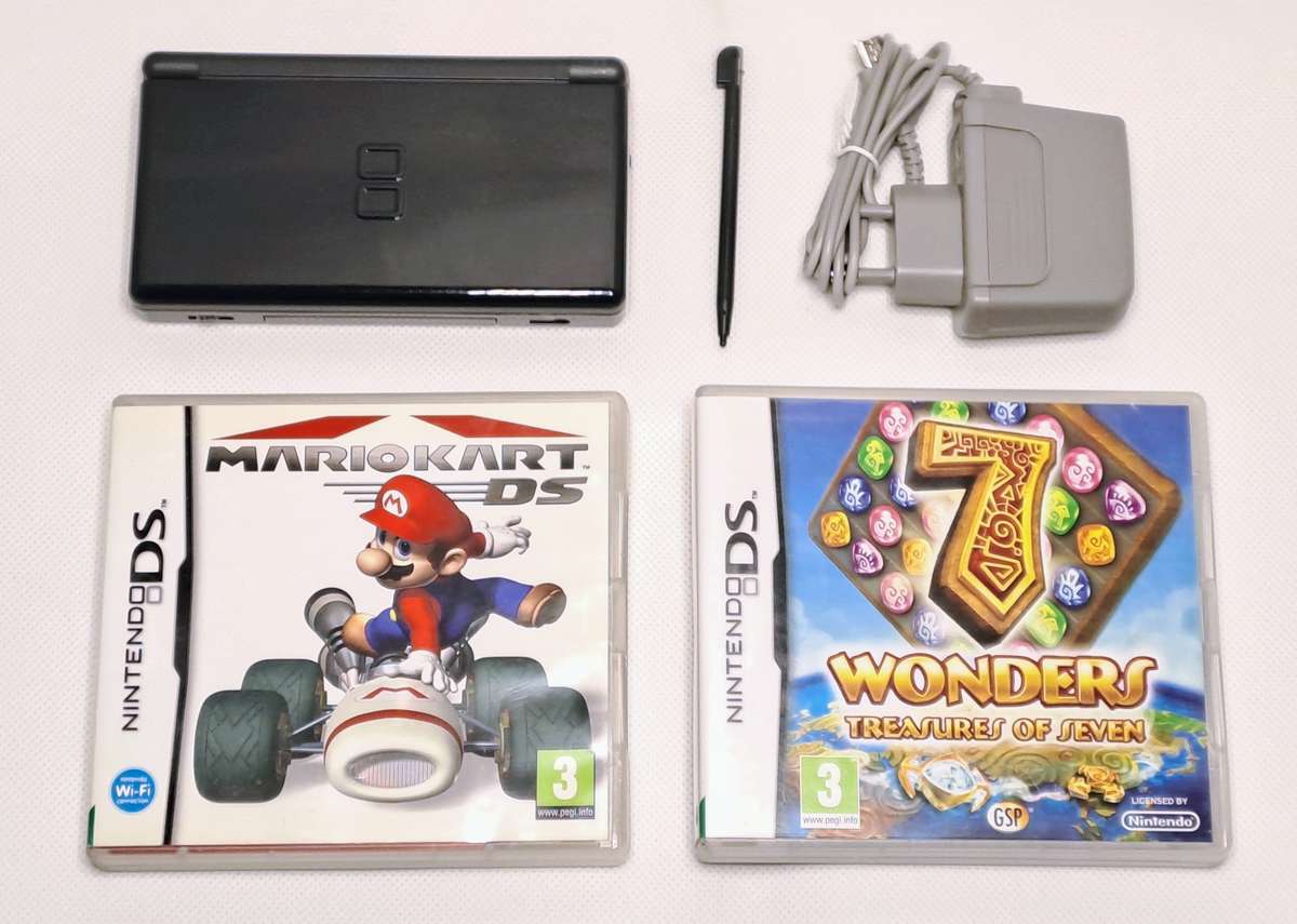 Nintendo DS Lite (Black) handheld console - Mario Kart Bundle