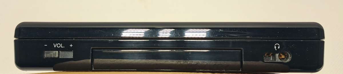 Nintendo DS Lite (Black) handheld console - Mario Kart Bundle