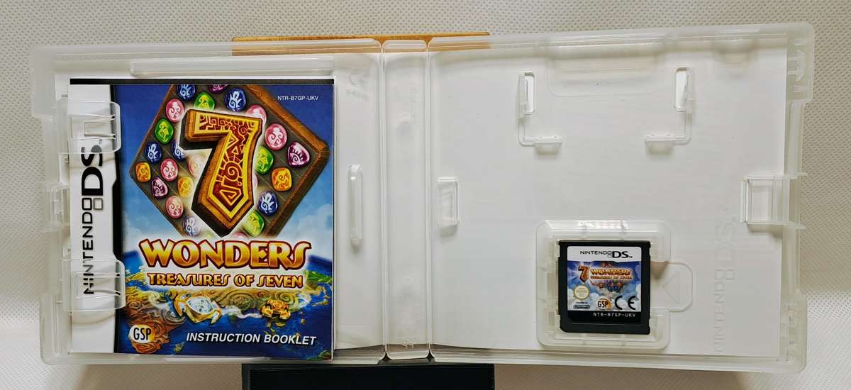 Nintendo DS Lite (Black) handheld console - Mario Kart Bundle