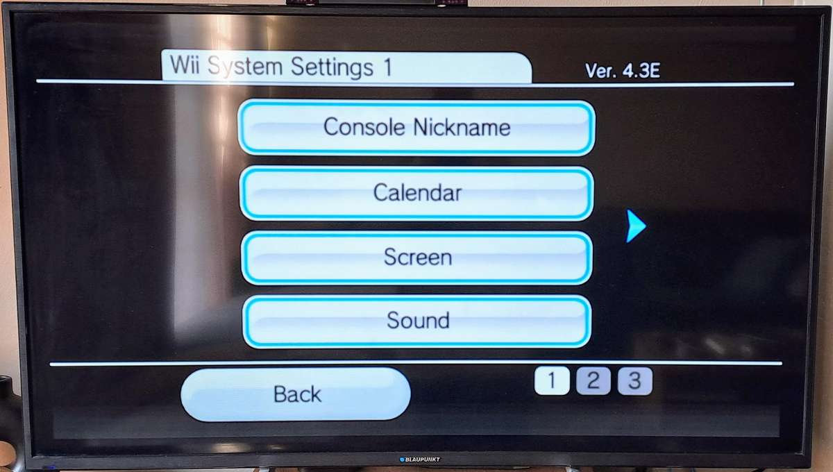 Nintendo Wii (Black & White) Console - WiiSports HDMI Bundle + FunFair Party Game