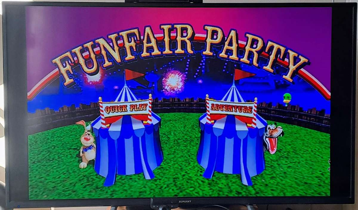 Nintendo Wii (Black & White) Console - WiiSports HDMI Bundle + FunFair Party Game