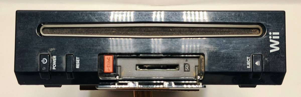 Nintendo Wii (Black & White) Console, games and HDMI Bundle