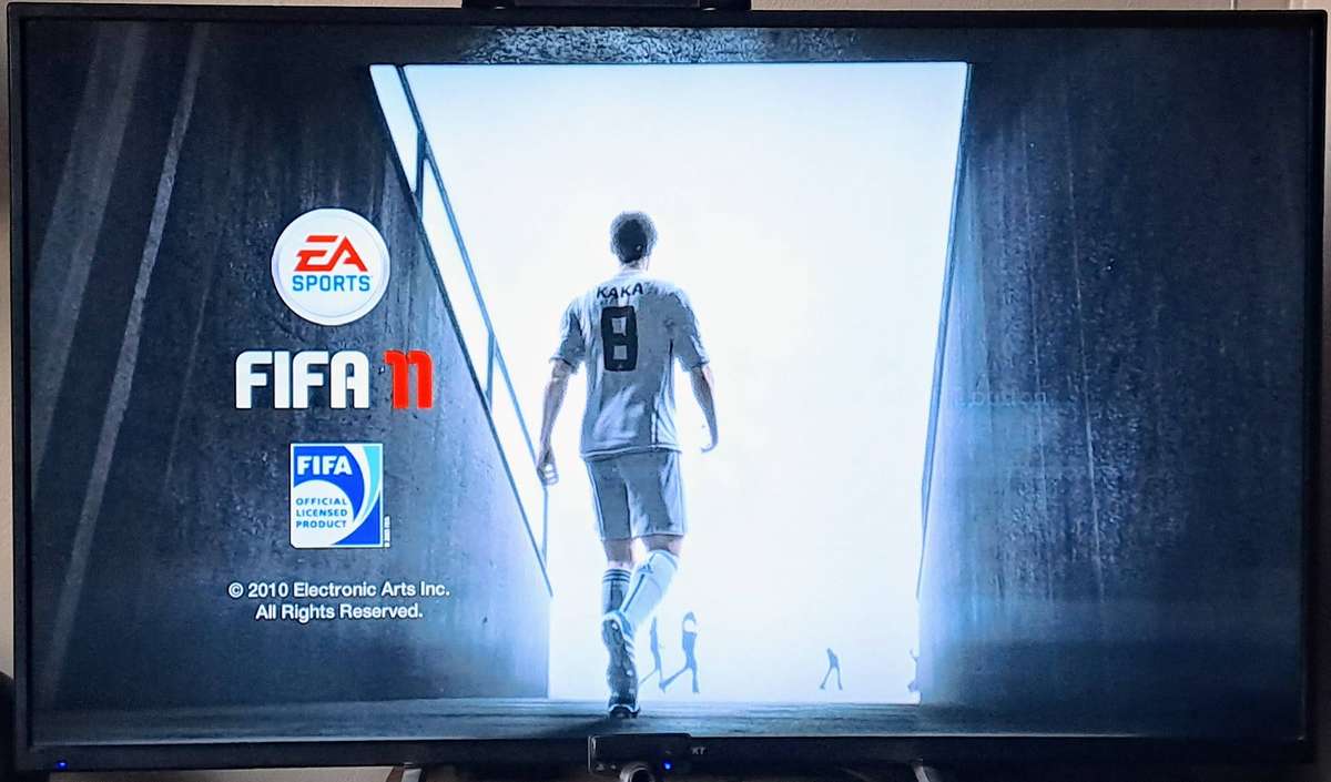 Sony PlayStation 3 / PS3 Super Slim Console (500GB)(CECH-4303A) with Controller & Games