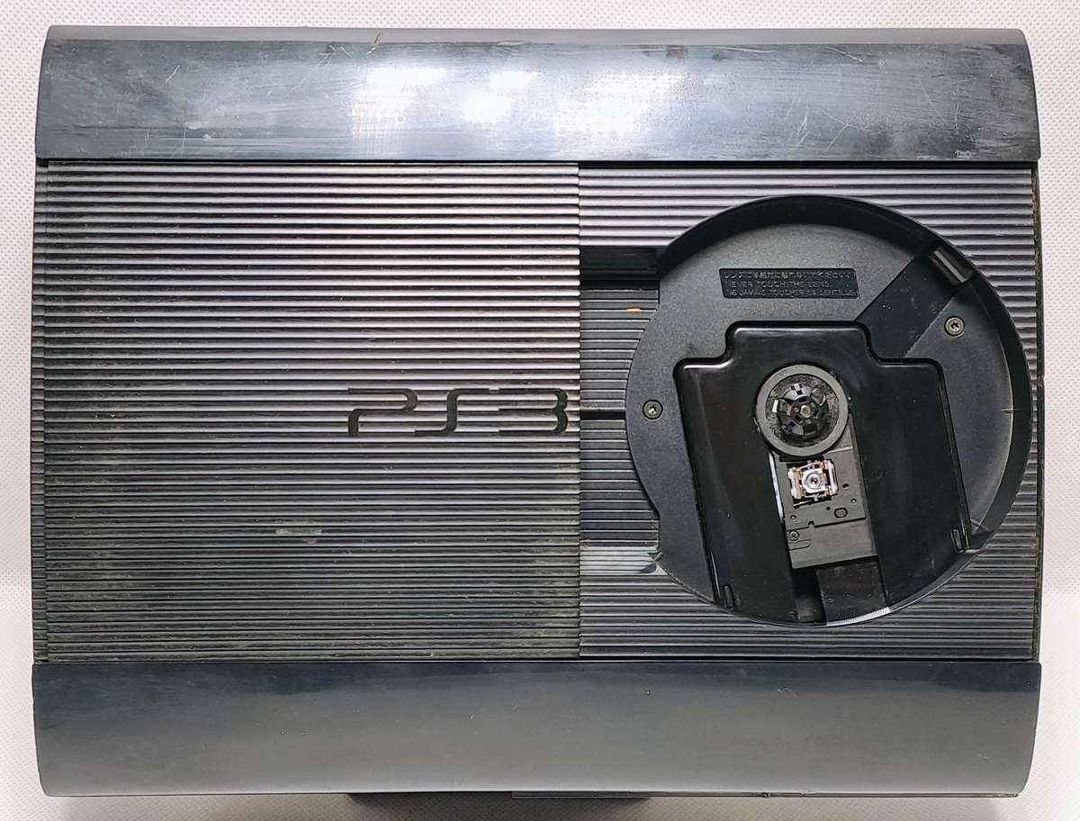 Sony PlayStation 3 / PS3 Super Slim Console (500GB)(CECH-4303A) with Controller & Games