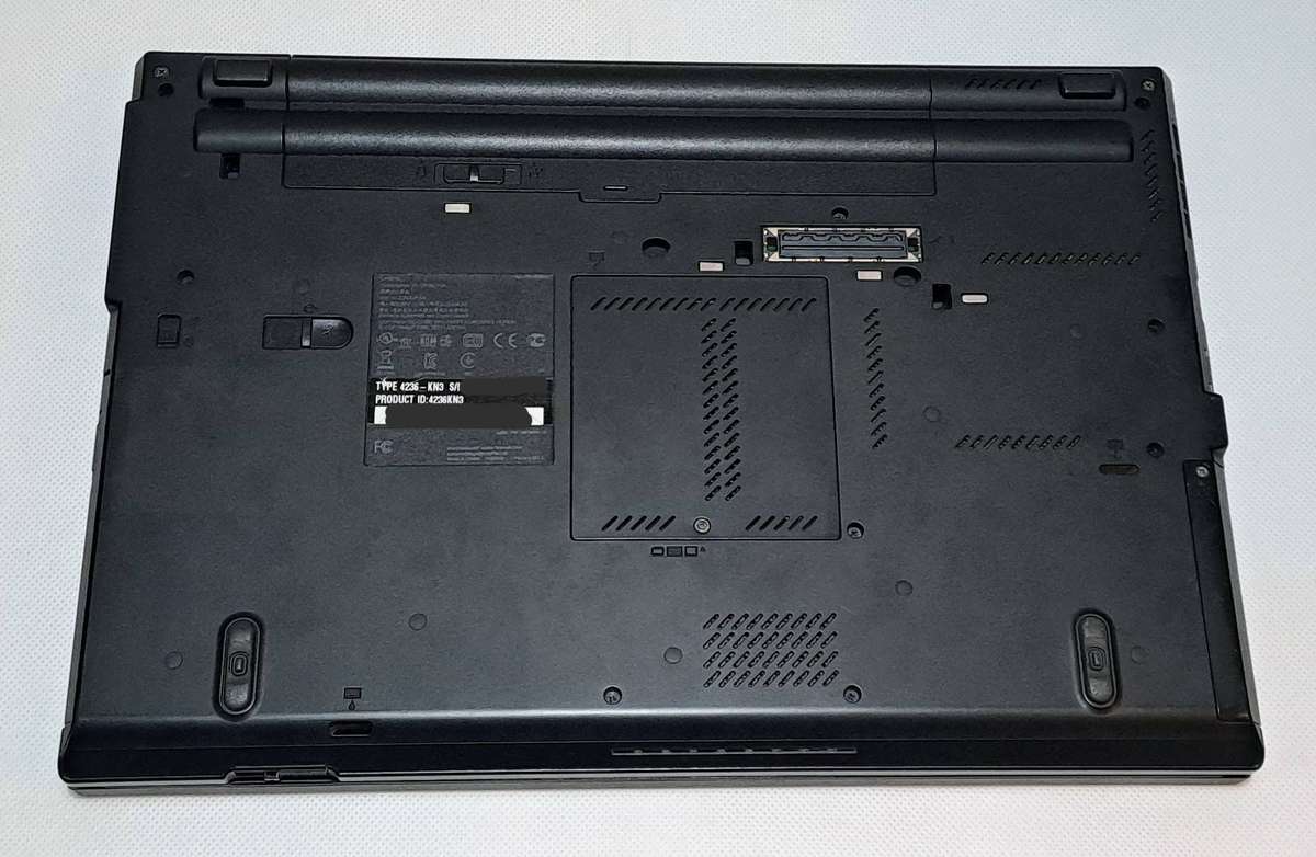 Lenovo ThinkPad T420 Laptop Bundle: Spare Battery & Dual Chargers