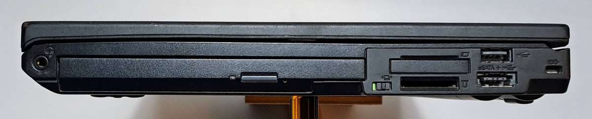 Lenovo ThinkPad T420 Laptop Bundle: Spare Battery & Dual Chargers