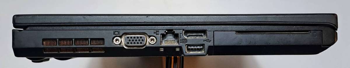 Lenovo ThinkPad T420 Laptop Bundle: Spare Battery & Dual Chargers