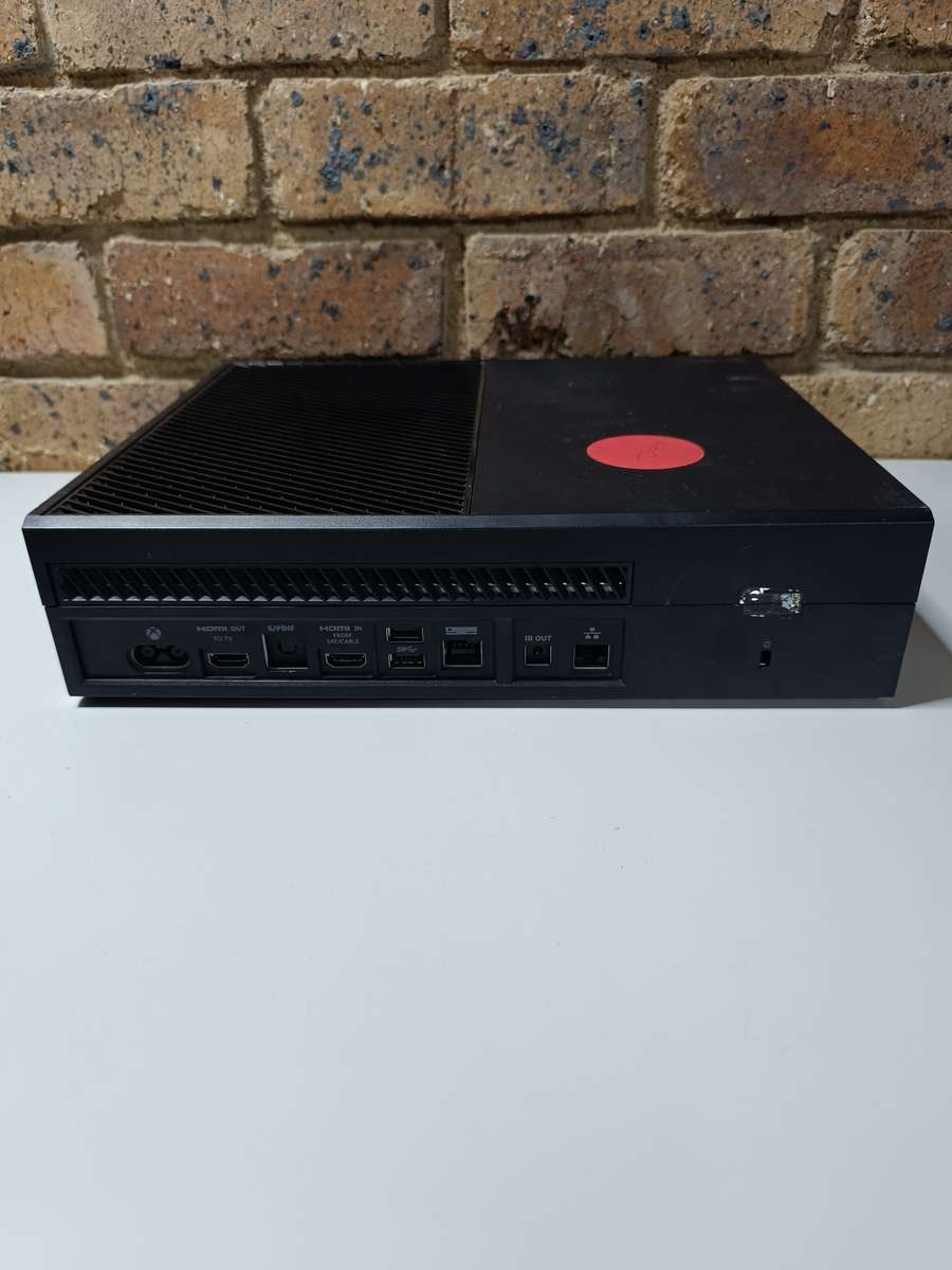 Xbox one - Selling for parts (Read Description)