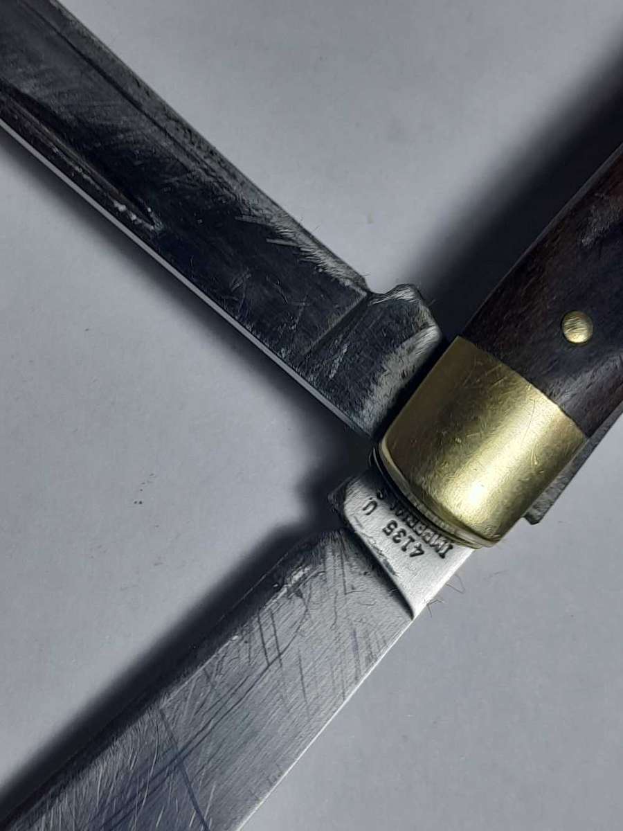 2 x Vintage US Imperial Frontier Stock Knives.