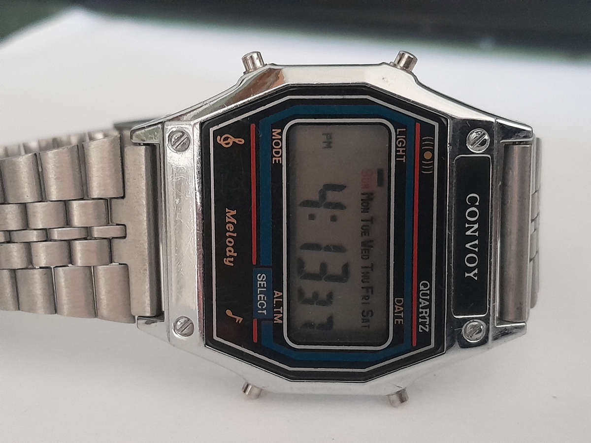 2 Vintage Digital Watches. Eighties. Mint.