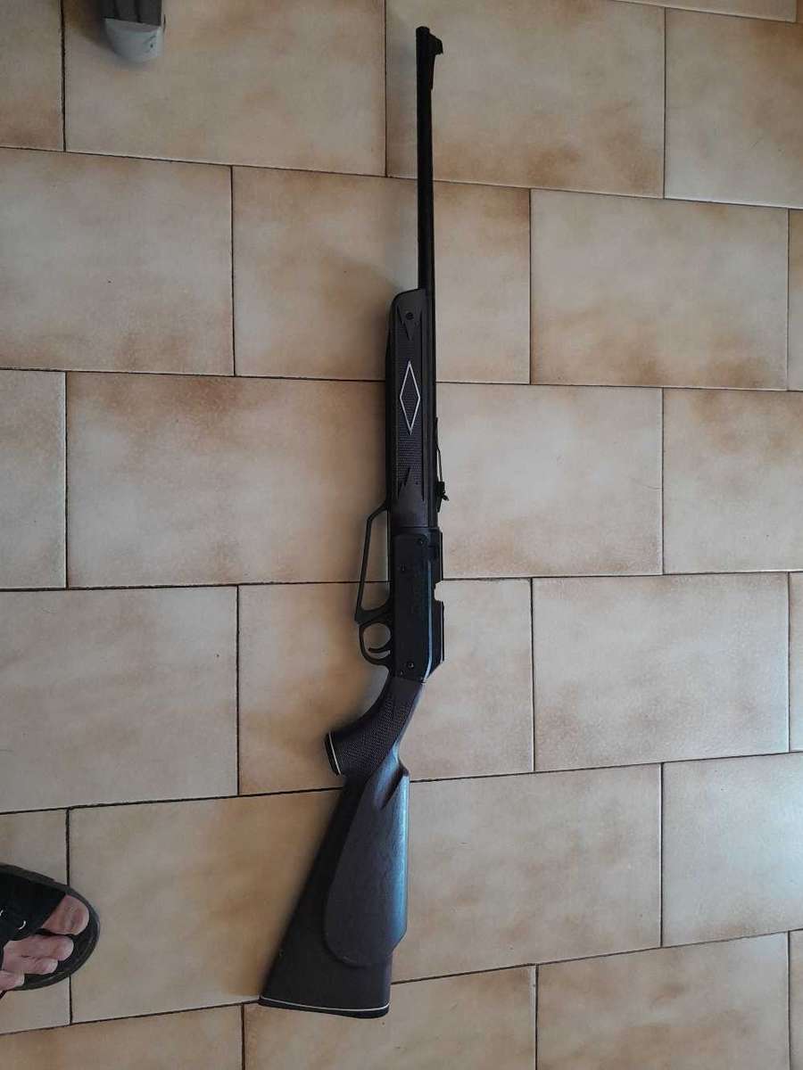 Daisy Powerline 880 BB gun.