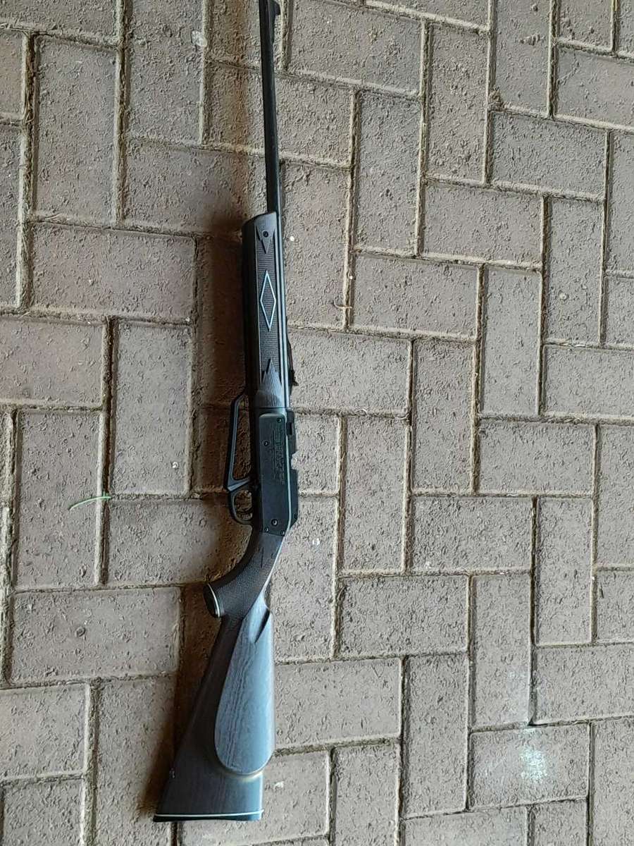 Daisy Powerline 880 BB gun.