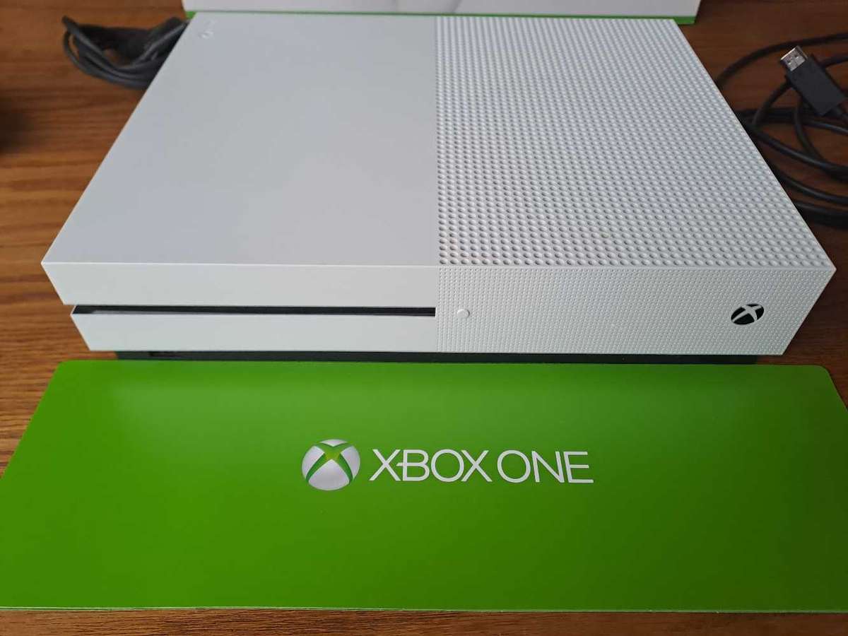 XBOX ONE S