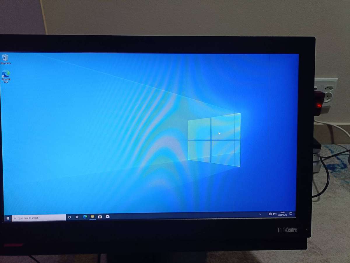 Lenovo M910z All in One PC 7th Gen i5, 8GB RAM, 500GB HDD