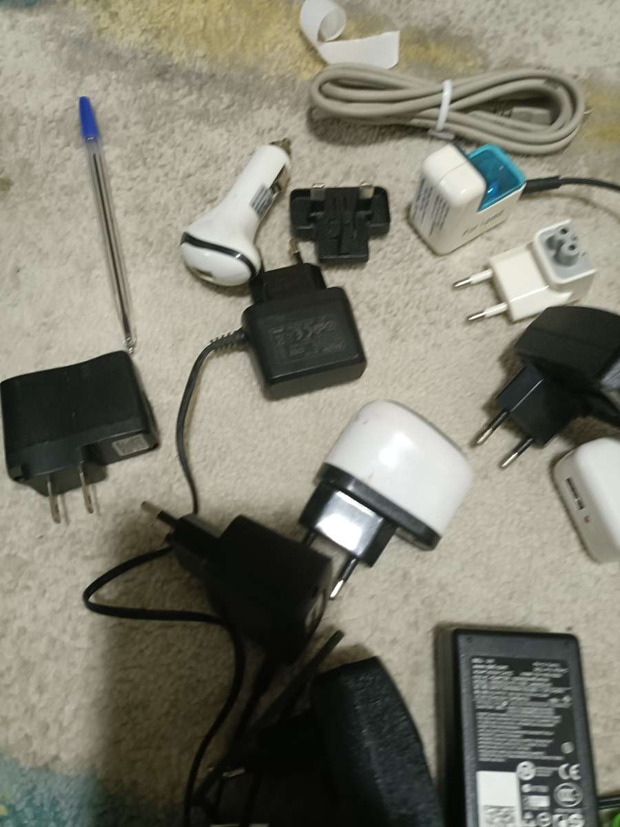 Bulk lot of Cellphone & accessories