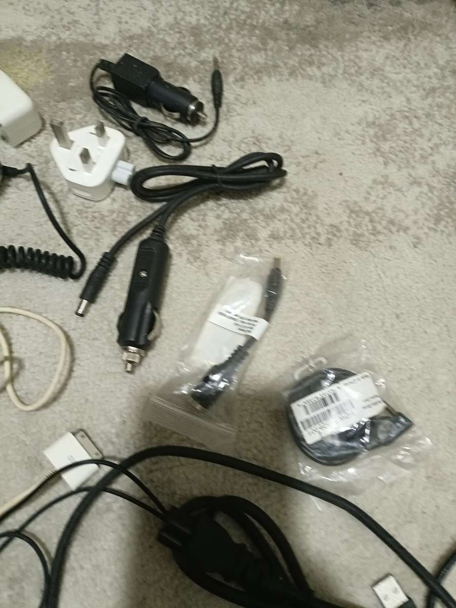 Bulk lot of Cellphone & accessories