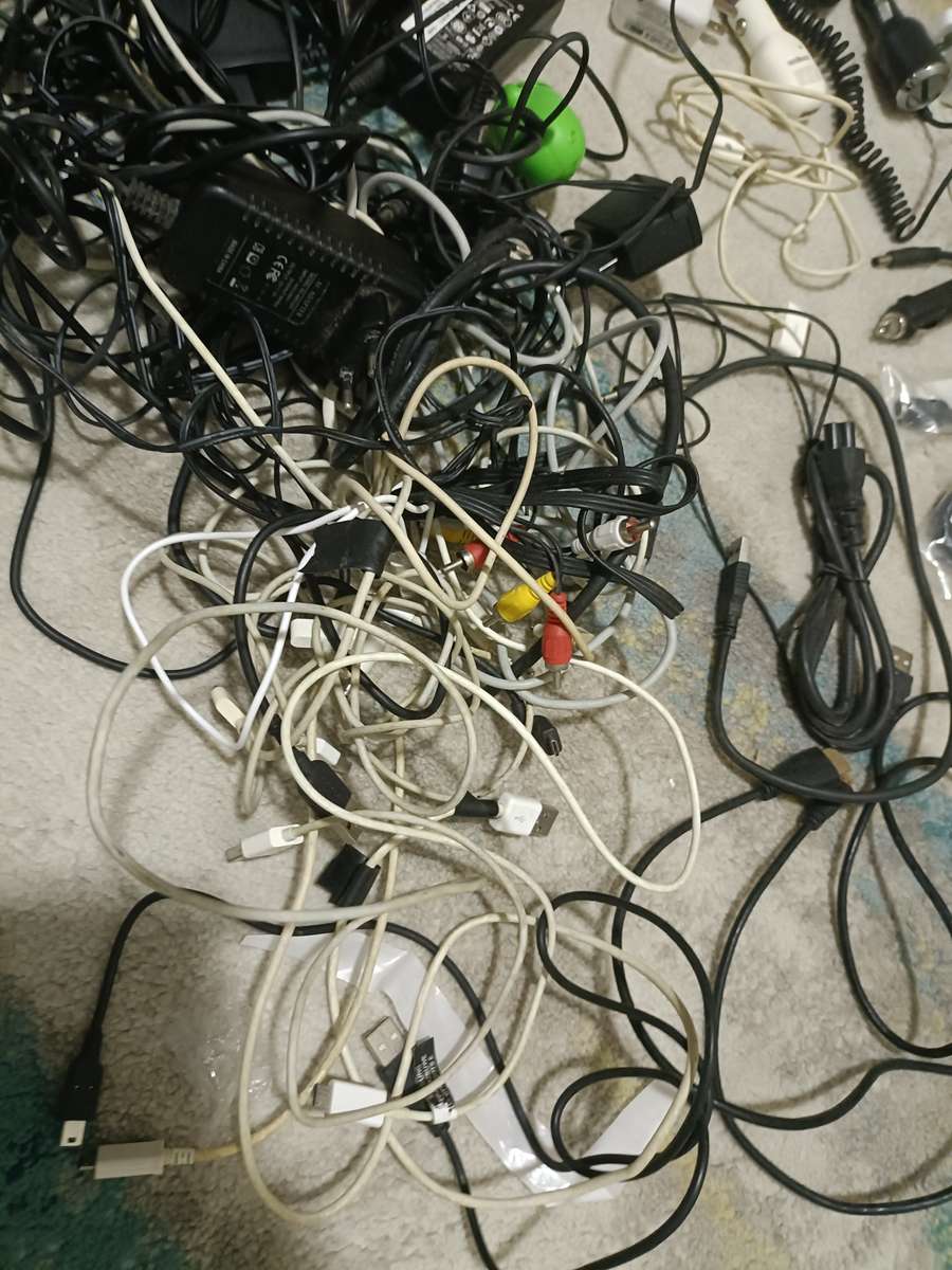 Bulk lot of Cellphone & accessories