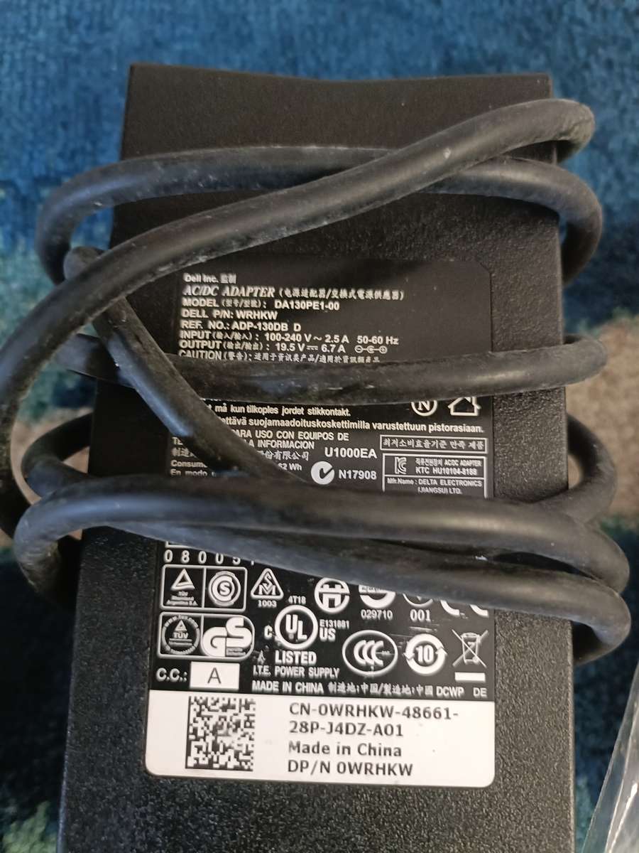 Bulk lot of Dell Chargers